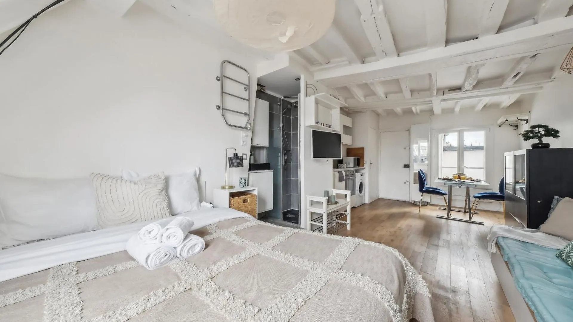 Le Louvre & Notre-dame - Cityapartmentstay *